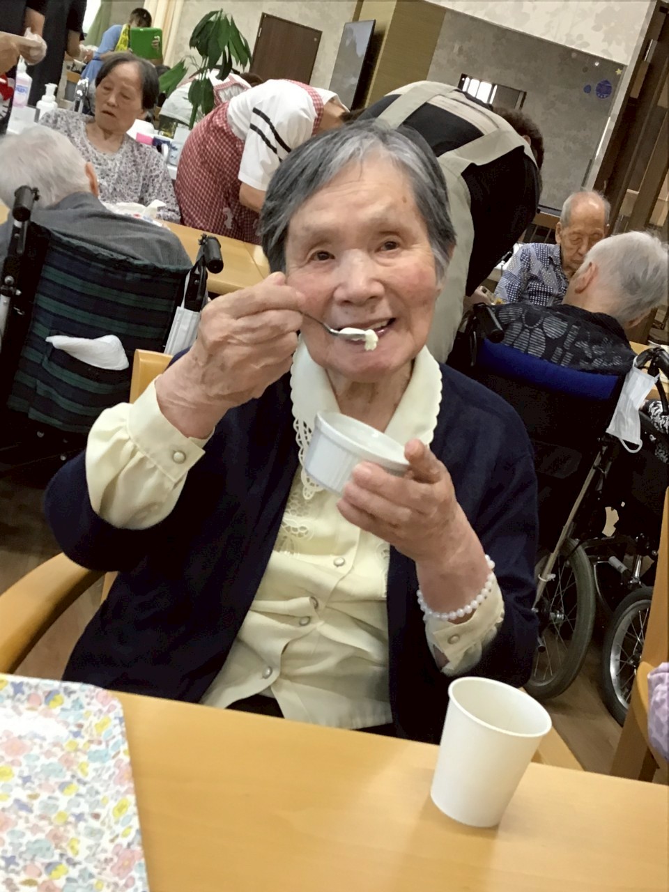 暑い日には冷たいアイスクリーム🍨